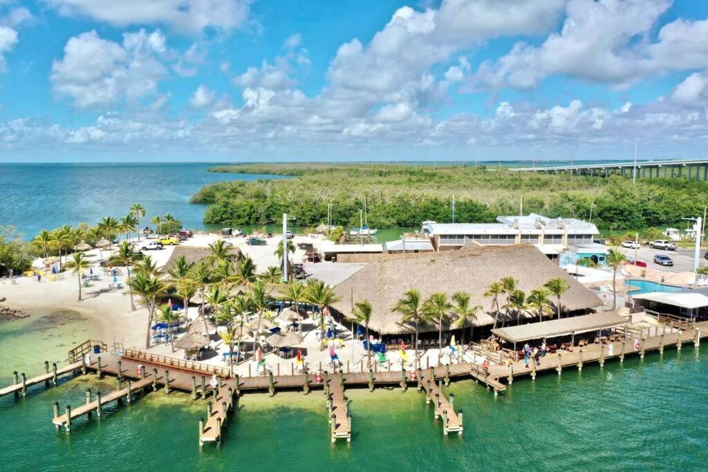 New Luxury Vacation Dream Rental- Sleeps 15! マイアミ エクステリア 写真